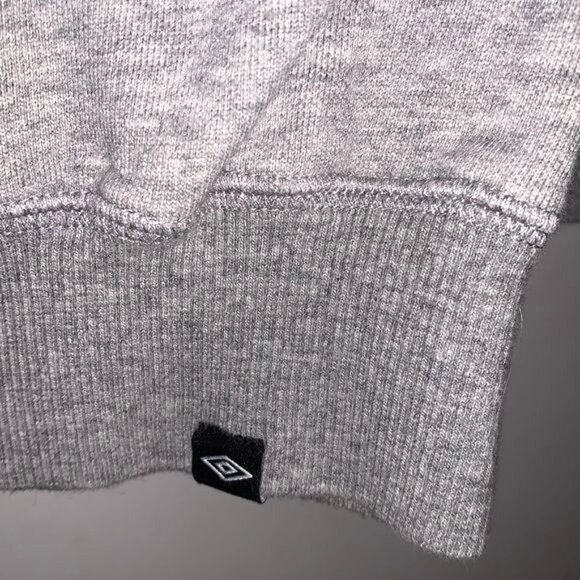 Umbro Mens XL Gray Crewneck Sweatshirt Tailored Fit Soft & Warm Minimalist Style - Picture 7 of 9